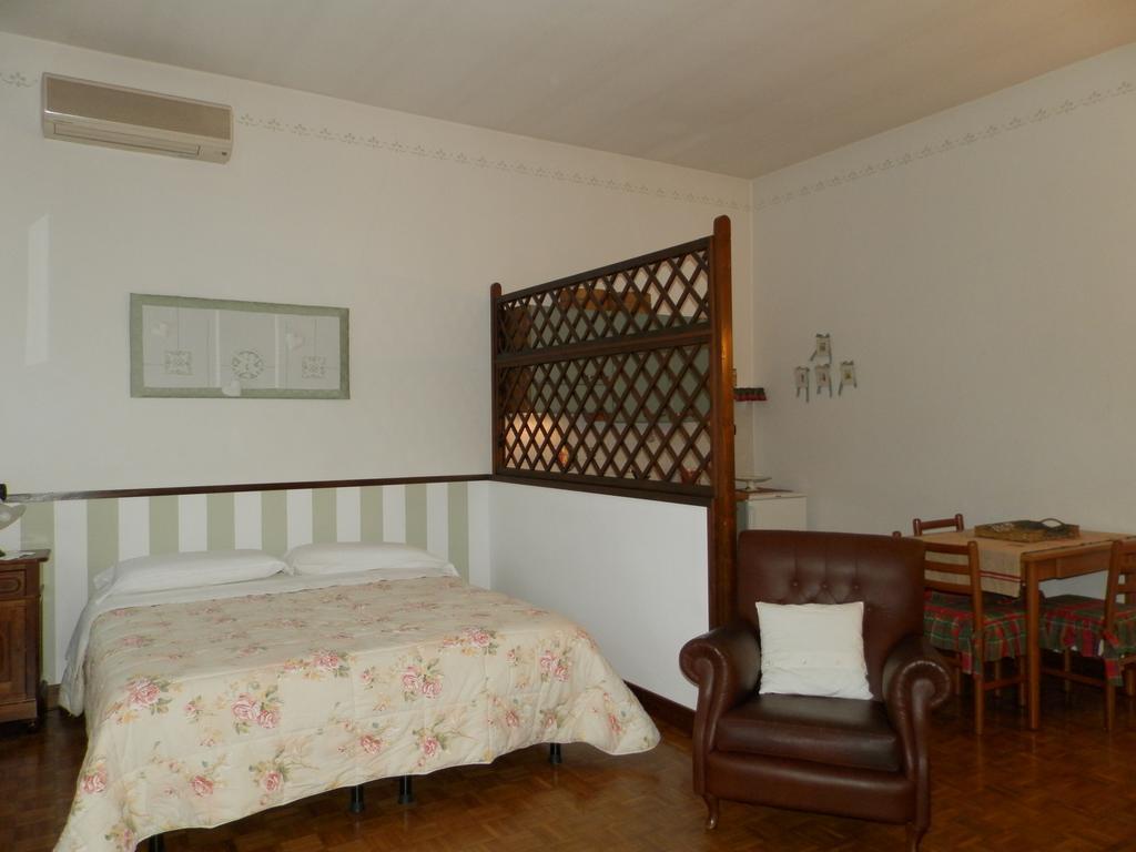 Agriturismo Ca Rossa Pegognaga Стая снимка